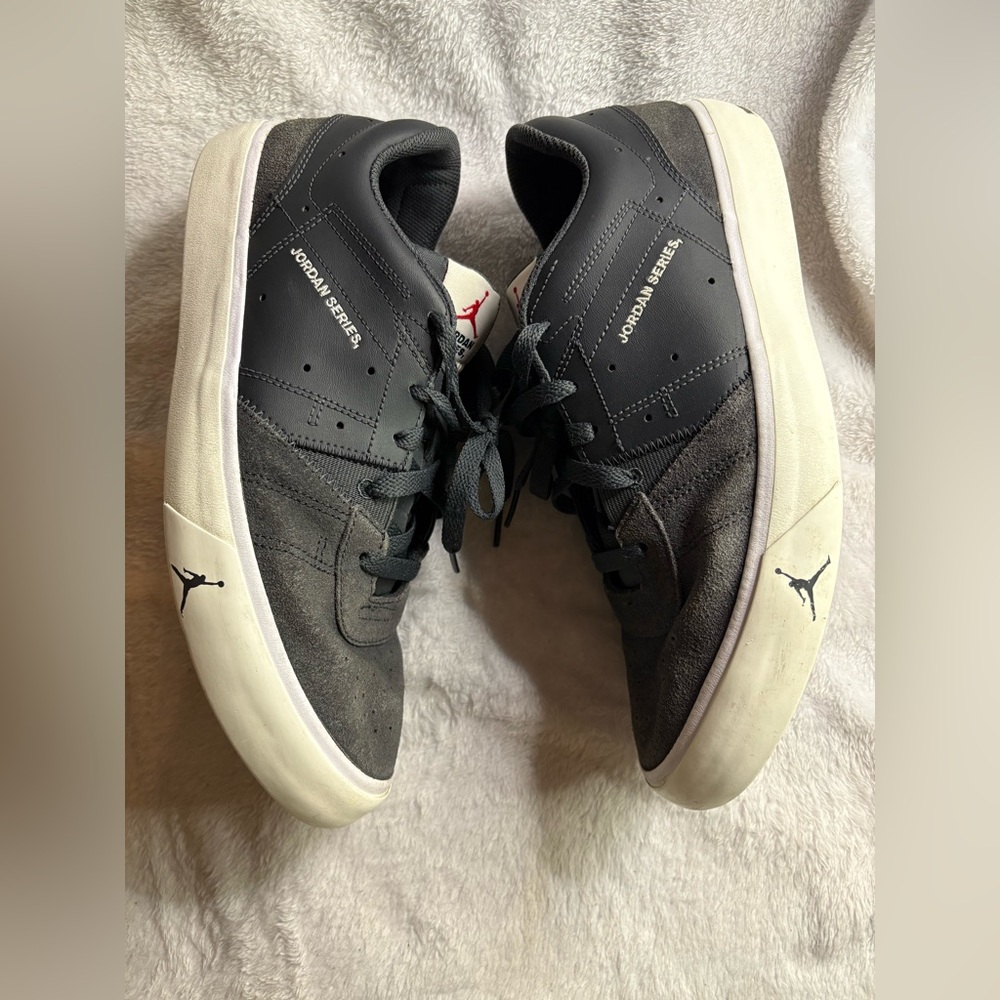 Jordan Series DN1856-063 Mens 10 Low Top Shoe Anthracite Gray Basketball Casual - Picture 6 of 16